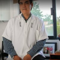 Dr. Óscar Cueva Herrera